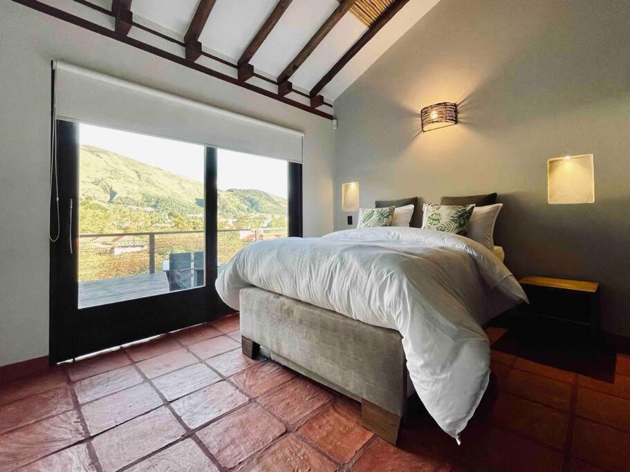 Casa De Flores- Bugambilias Villa de Leyva