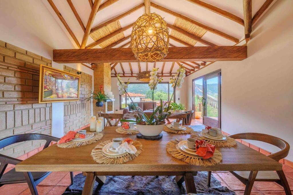 Casa De Flores- Bugambilias *