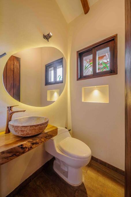 Casa De Flores- Bugambilias Holiday home *