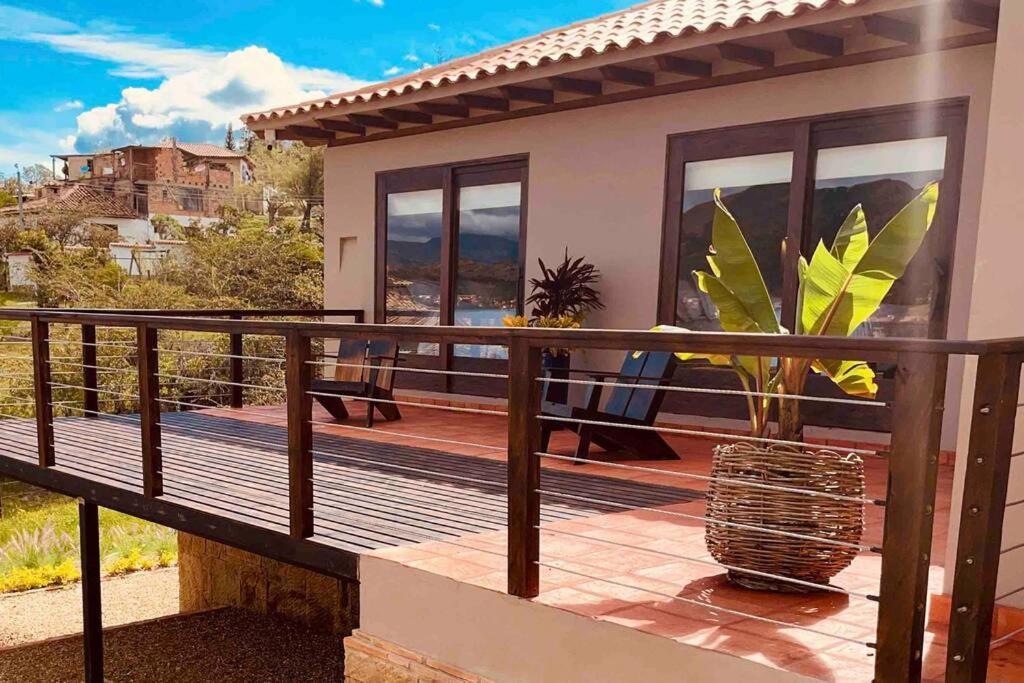 Casa De Flores- Bugambilias Villa de Leyva